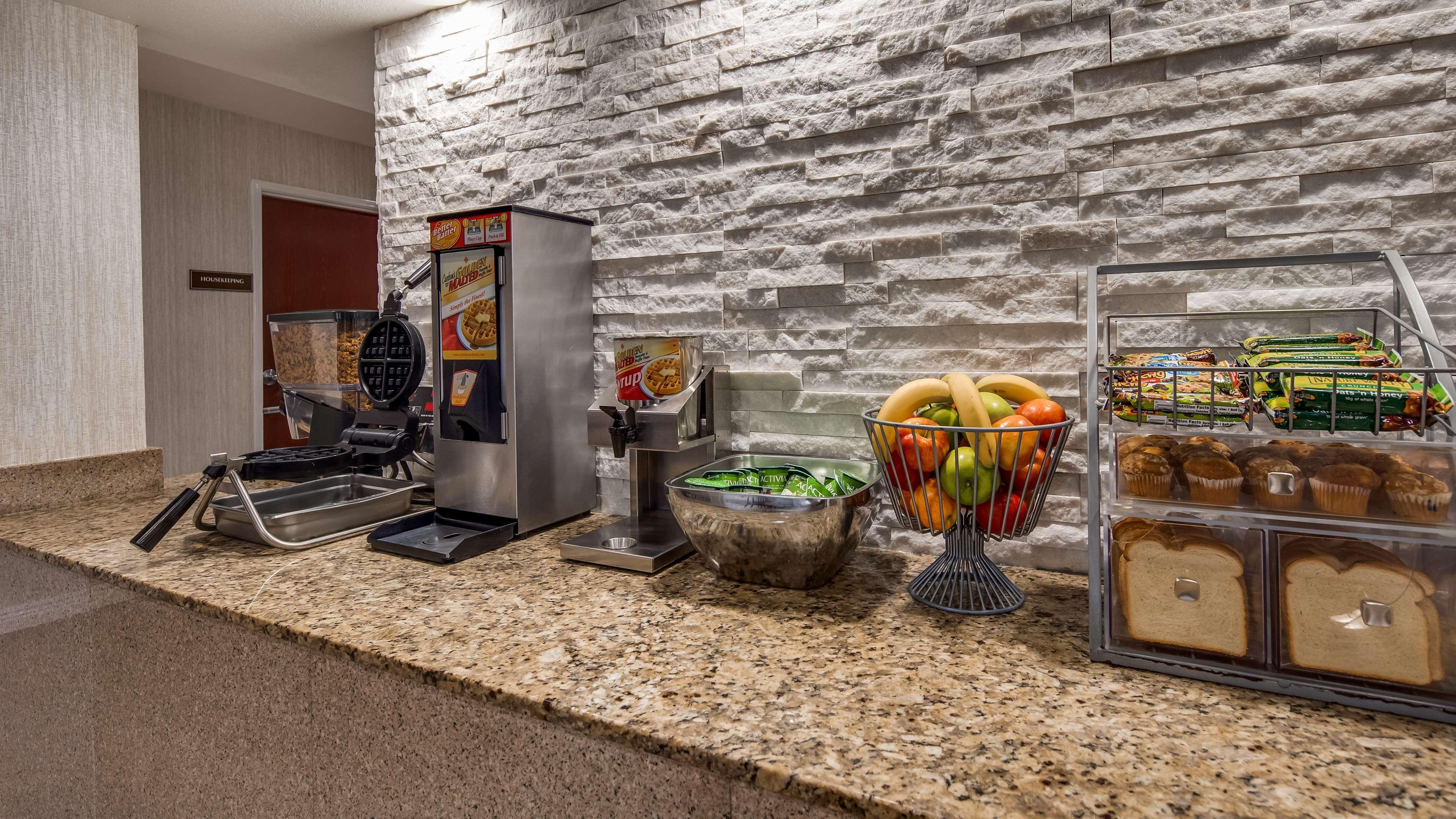 Surestay Hotel By Best Western Alexandria Airport Luaran gambar